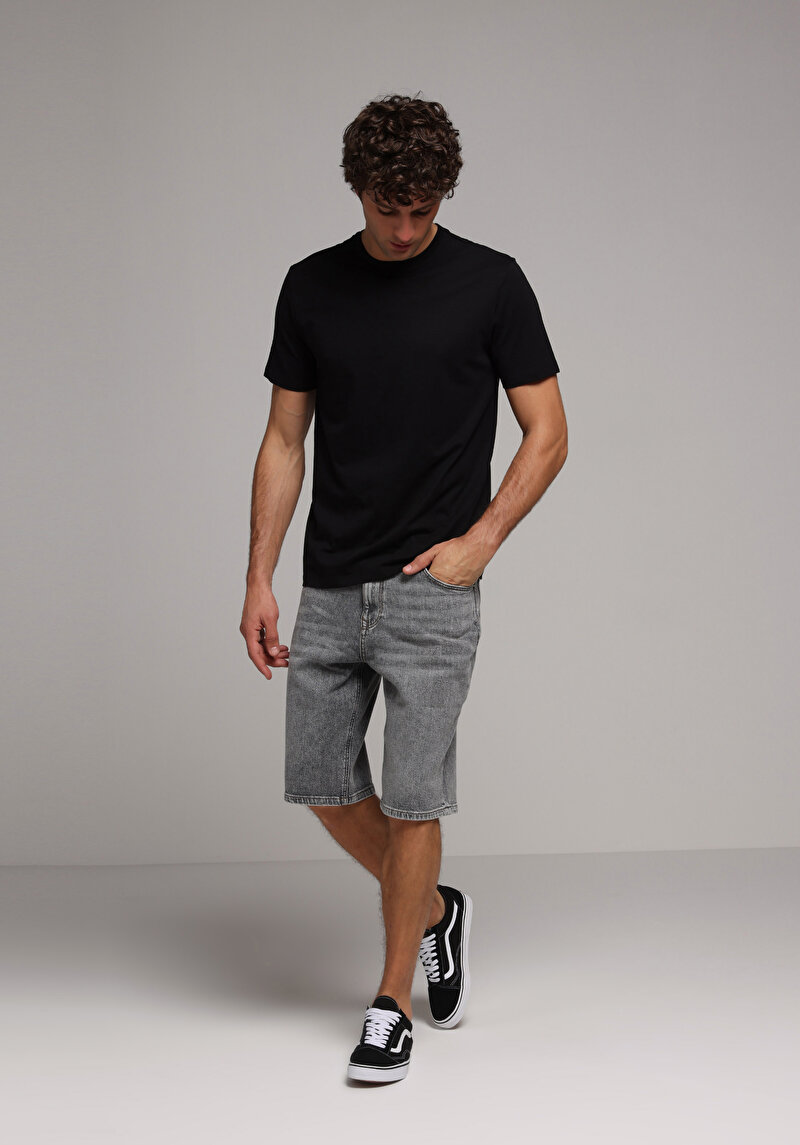 Regular Fit Yuvarlak Yaka Düz Erkek Siyah Kısa Kol Tişört