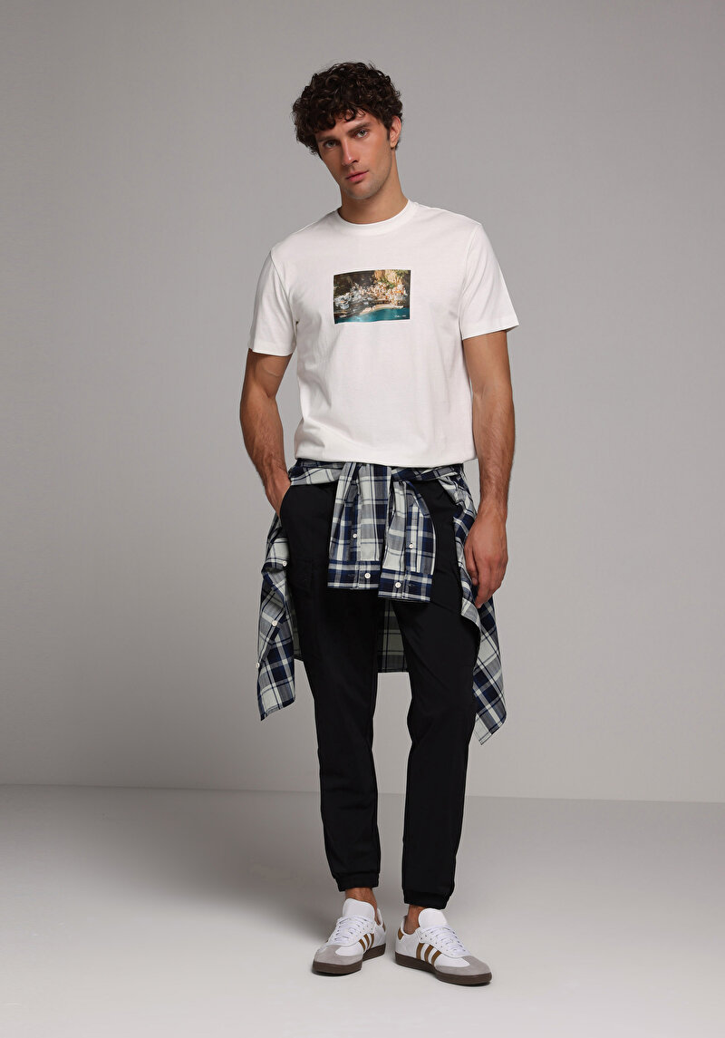 Regular Fit Yuvarlak Yaka Düz Erkek Beyaz Kısa Kol Tişört