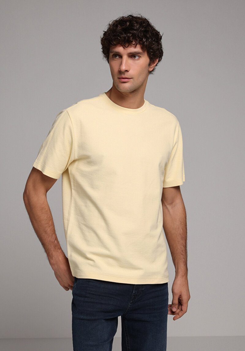 Comfort Fit Yuvarlak Yaka Düz Erkek Sari Kısa Kol Tişört