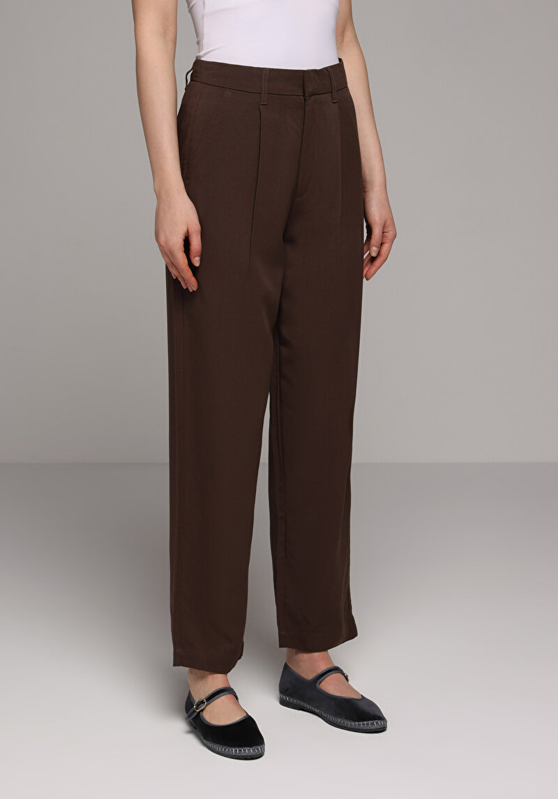 Regular Fit Yüksel Bel Düz Paça Kadın Kahverengi Pantolon