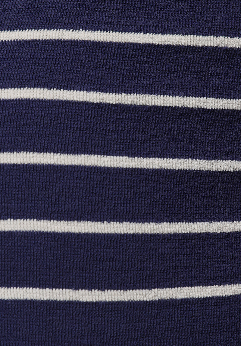 Regular Fit Orta Bel Çizgili Kadın Lacivert Şort