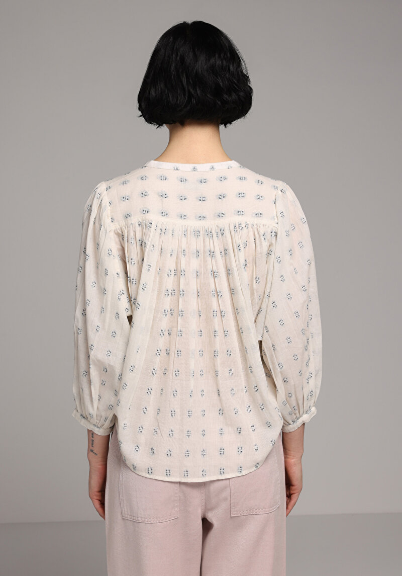 Fashion Fit Yuvarlak Yaka Nakışlı Kadın Ekru Uzun Kol Gömlek