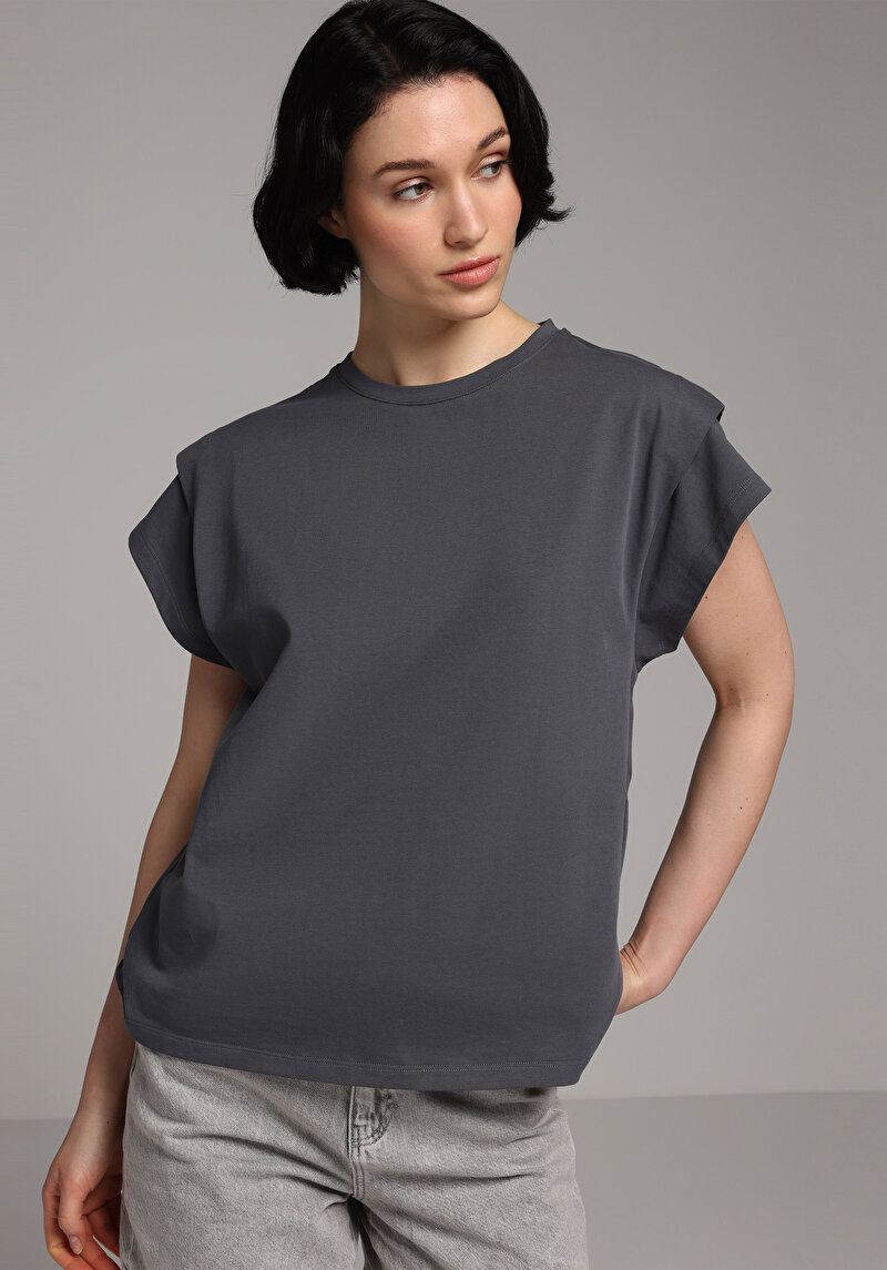 Regular Fit Yuvarlak Yaka Düz Kadın Antrasit Kısa Kol Tişört