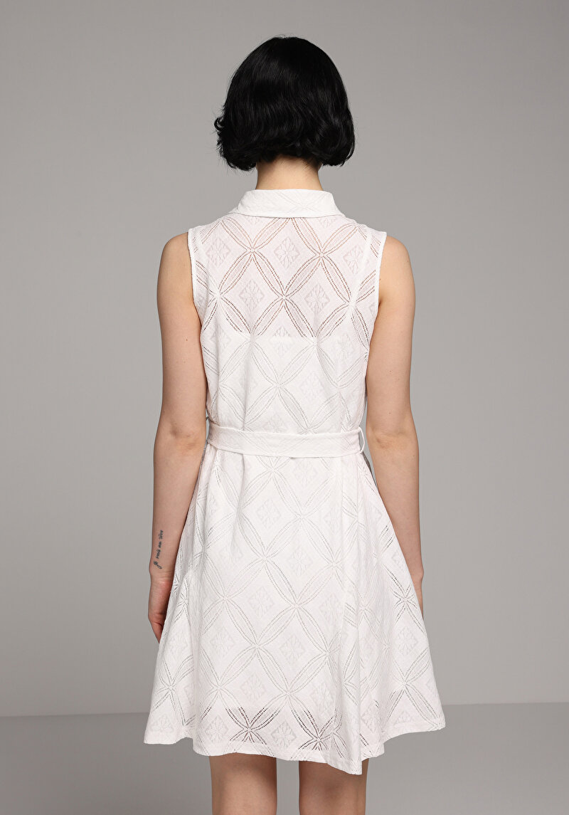 Regular Fit Düz Kadın Beyaz Kolsuz Elbise