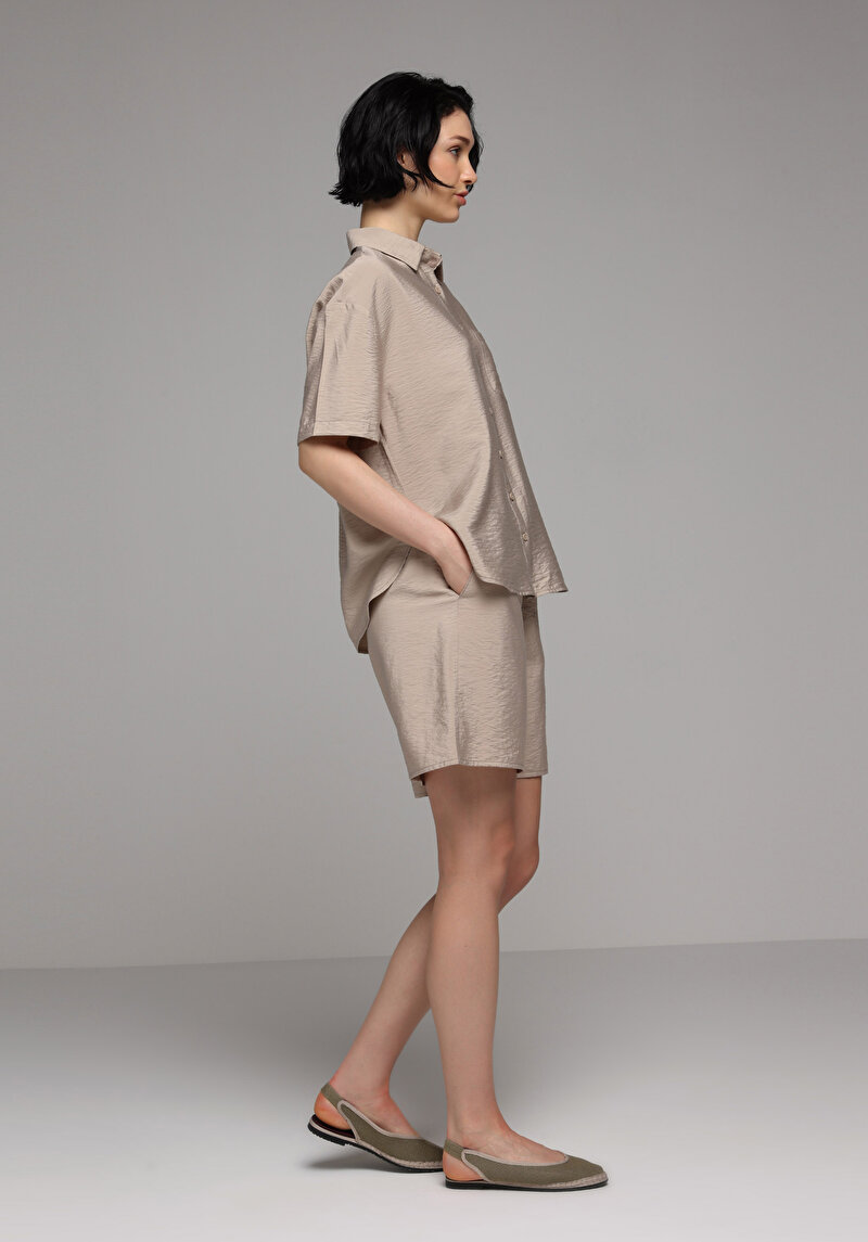 Fashion Fit Shirt Neck Düz Kadın Açik Kahverengi Kısa Kol Gömlek