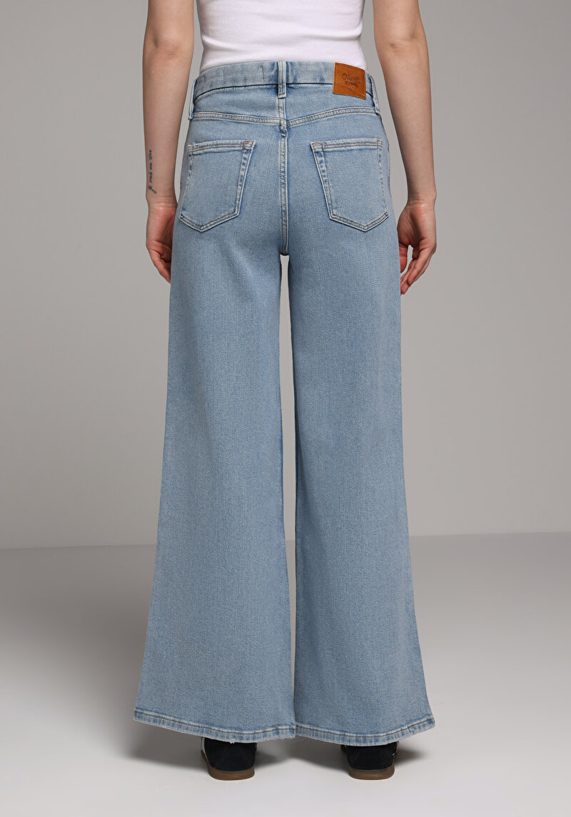 Loose Fit Kadın Light İndigo Denim Jean Pantolon