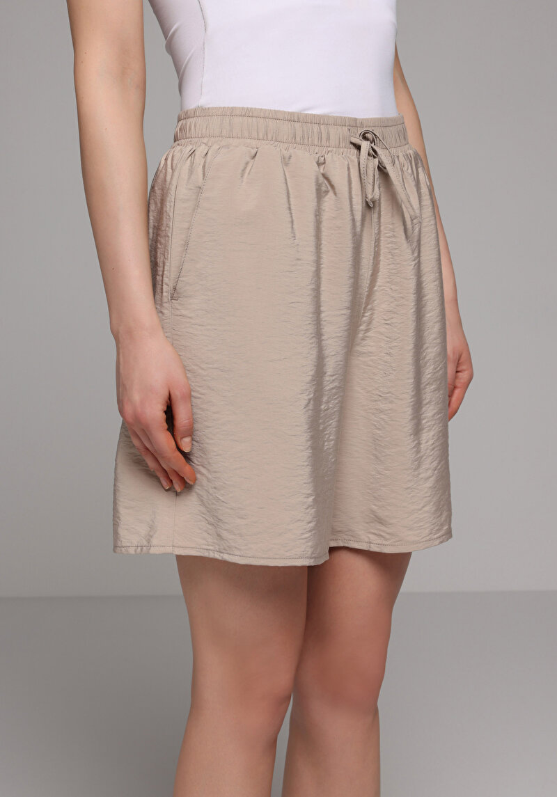Regular Fit Yüksel Bel Düz Kadın Açik Kahverengi Şort