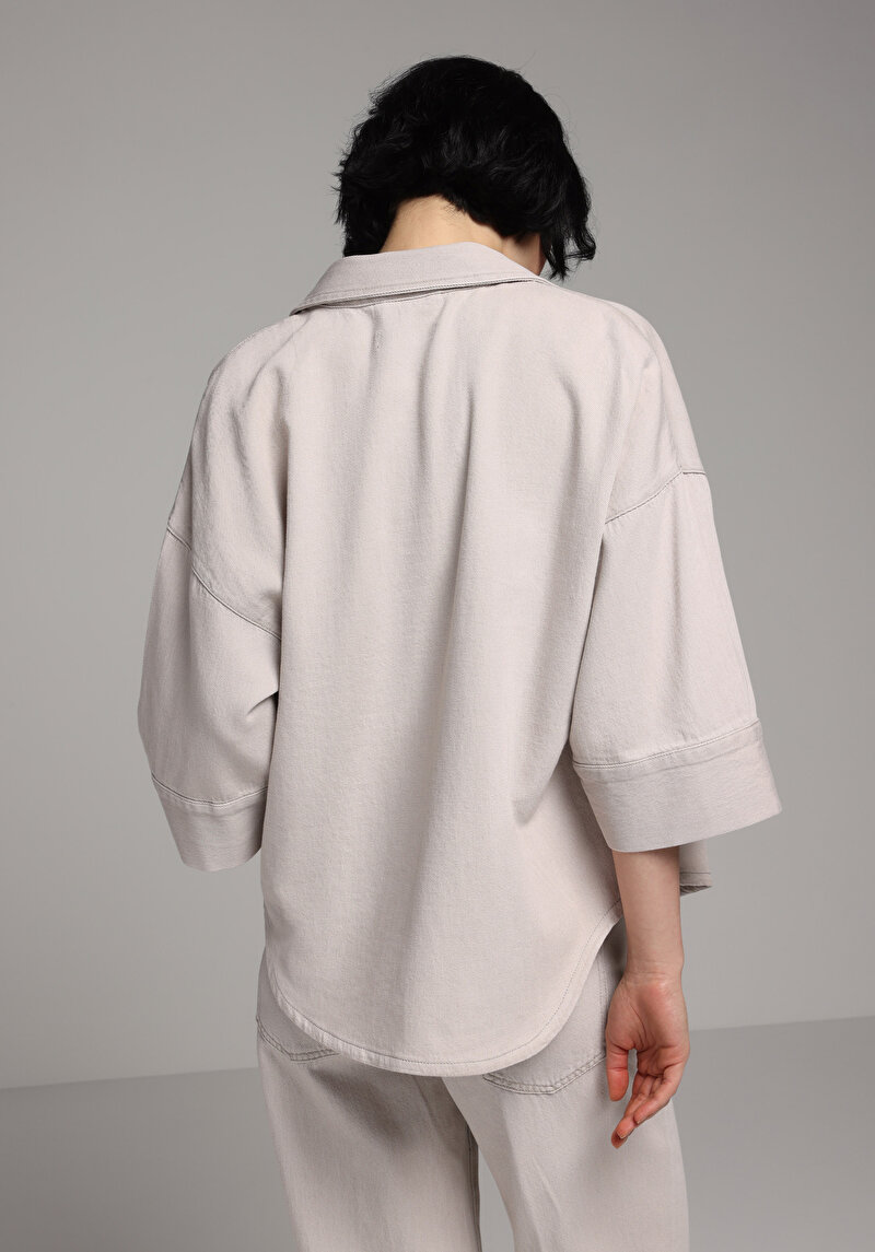 Oversize Fit Klasik Yaka Düz Kadın Colour Denim Kısa Kol Gömlek