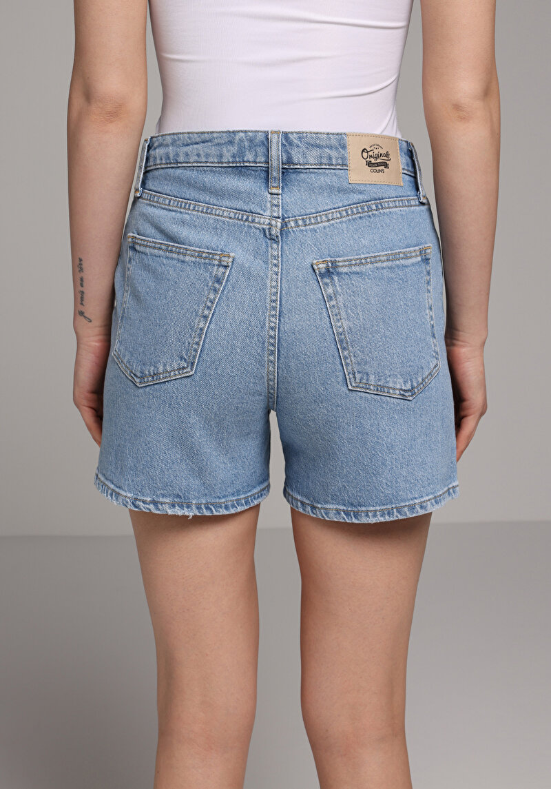 Regular Fit Yüksel Bel Düz Kadın Light İndigo Denim Jean Şort