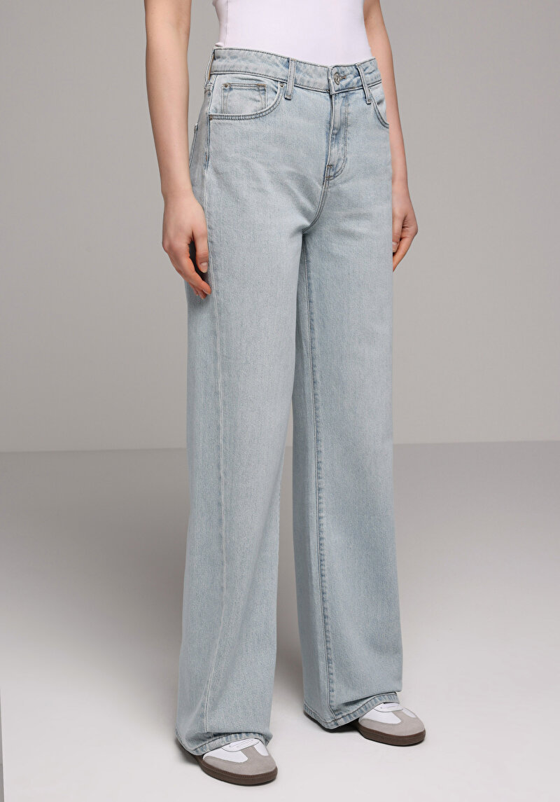 Regular Fit   Kadın Light İndigo Denim Jean Pantolon