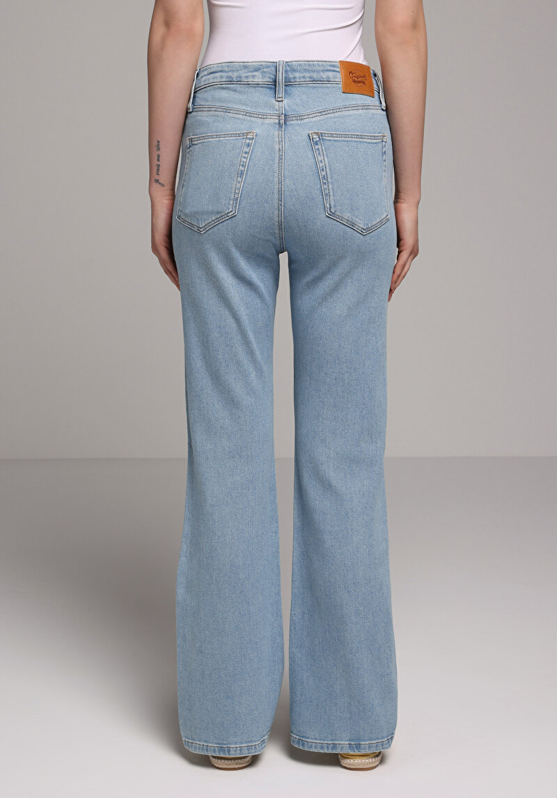 Regular Fit   Kadın Light İndigo Denim Jean Pantolon