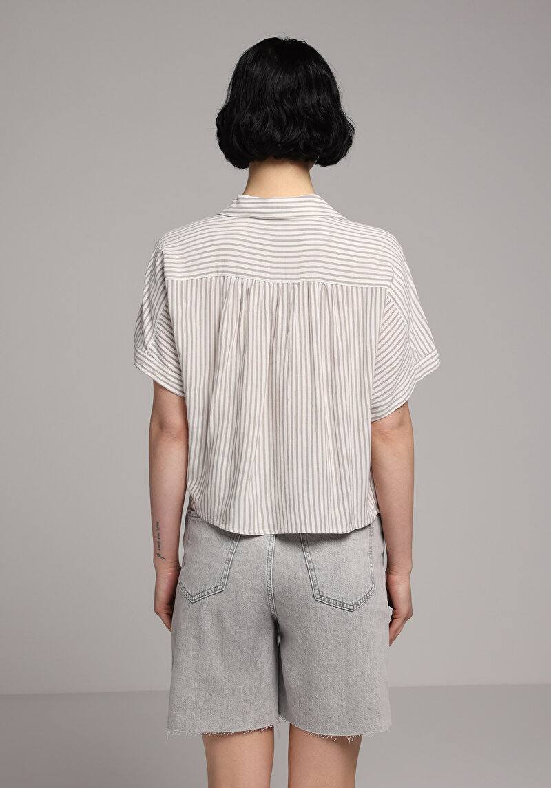Fashion Fit Shirt Neck Çizgili Kadın Yeşil Kısa Kol Gömlek