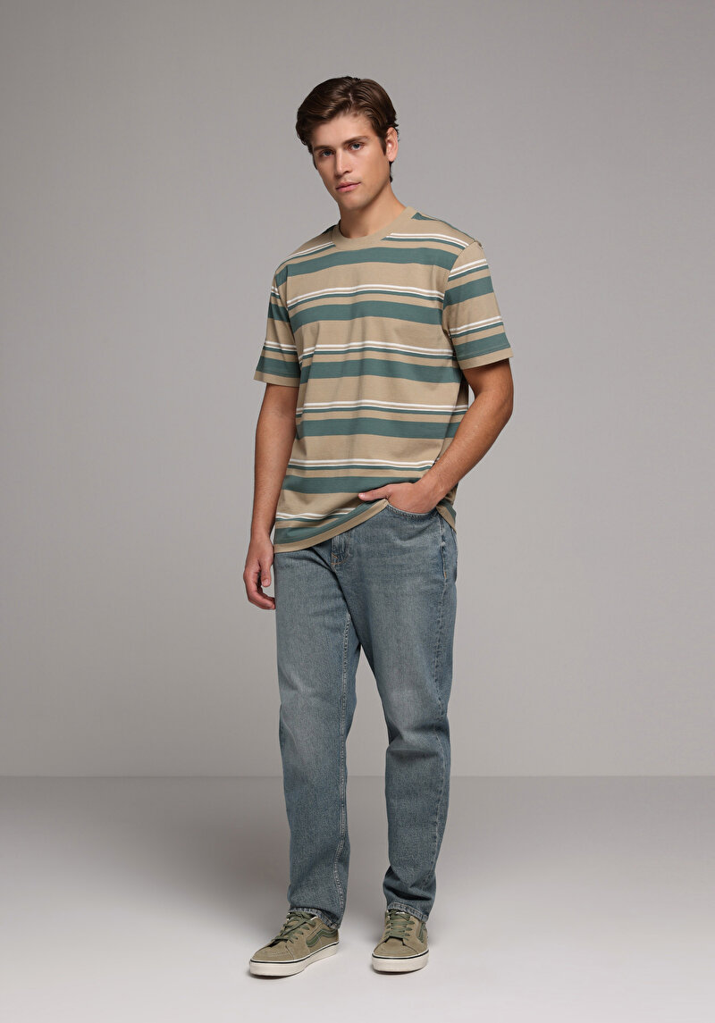 Comfort Fit Yuvarlak Yaka Çizgili Erkek Bej Kısa Kol Tişört