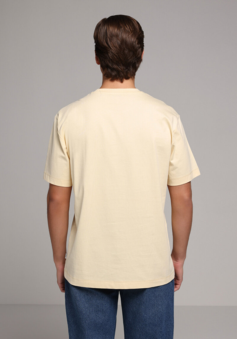 Comfort Fit Yuvarlak Yaka Düz Erkek Sari Kısa Kol Tişört