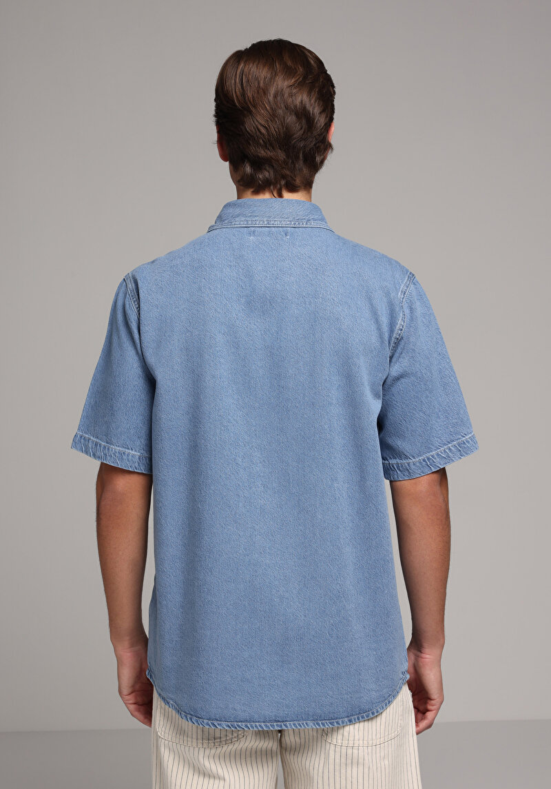 Regular Fit Klasik Yaka Düz Erkek Light İndigo Denim Kısa Kol Gömlek