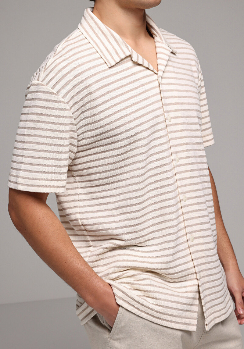 Comfort Fit Polo Yaka Çizgili Erkek Bej Kısa Kol Tişört