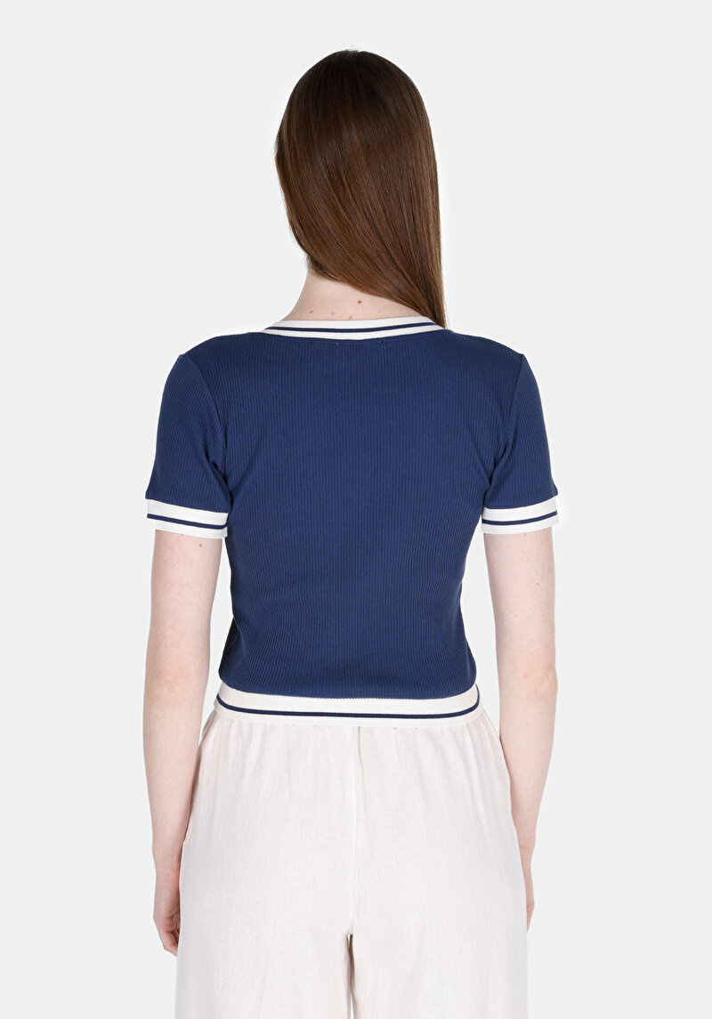 Slim Fit V Yaka Düz Kadın Lacivert Kısa Kol Tişört