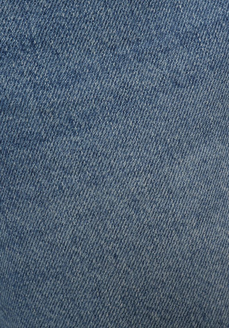 Mom Fit Orta Bel Düz Kadın Light İndigo Denim Jean Şort