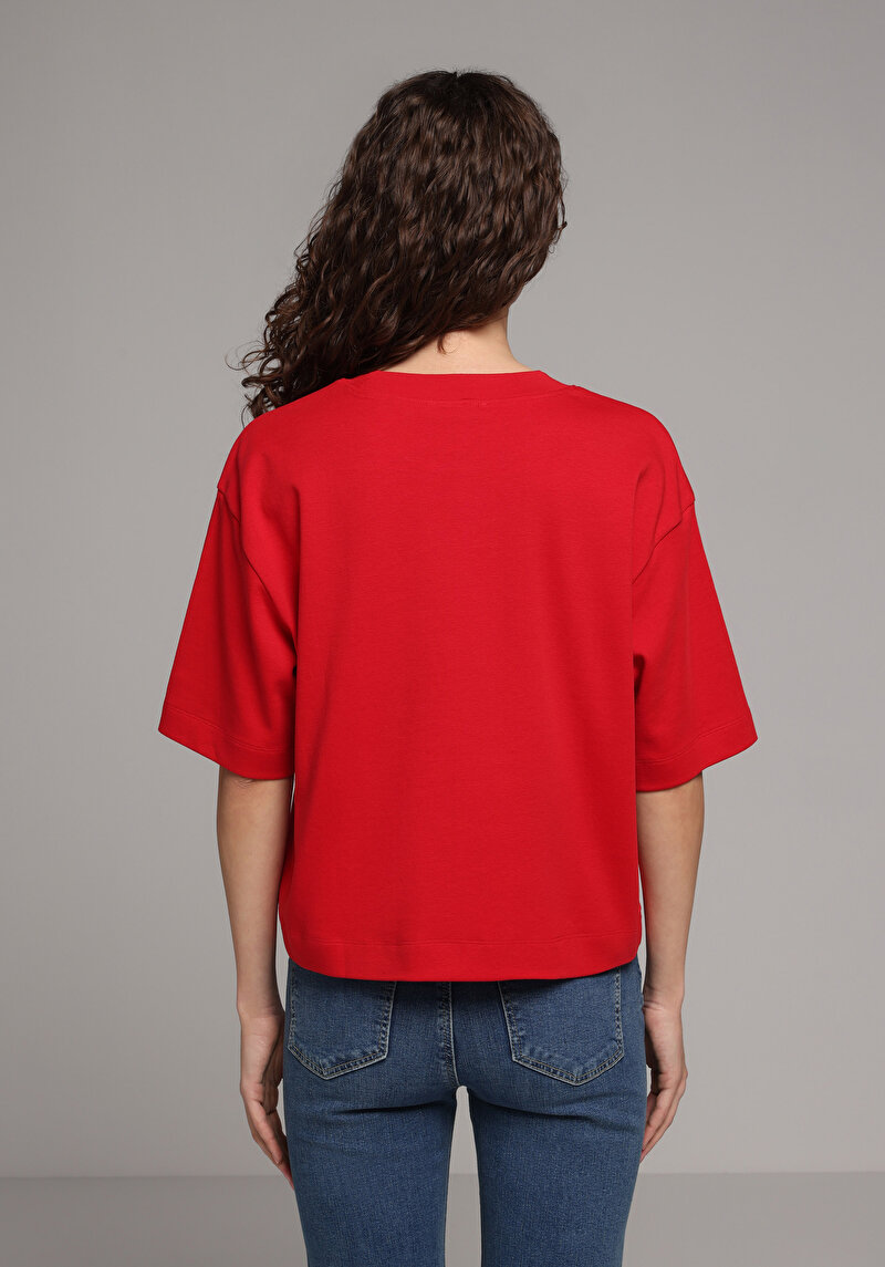 Oversize Fit Yuvarlak Yaka Düz Kadın Kirmizi Kısa Kol Tişört