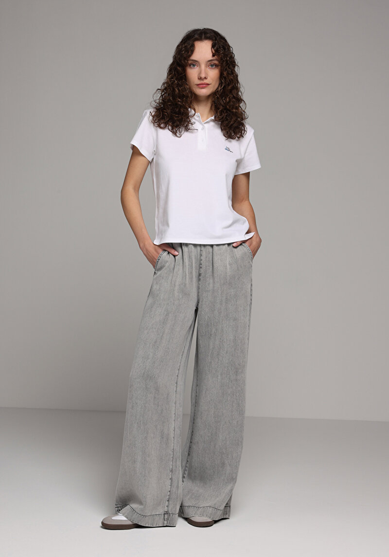 Regular Fit Polo Yaka Nakışlı Kadın Beyaz Kısa Kol Tişört
