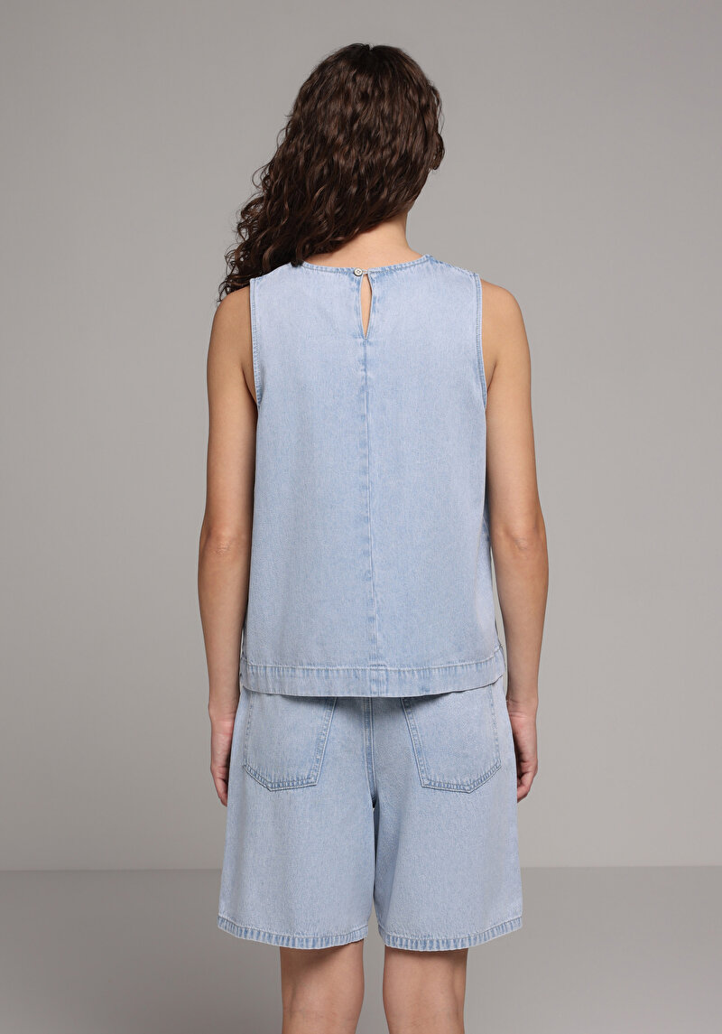Regular Fit Yuvarlak Yaka Düz Kadın Bleach İndigo Denim Kolsuz Gömlek