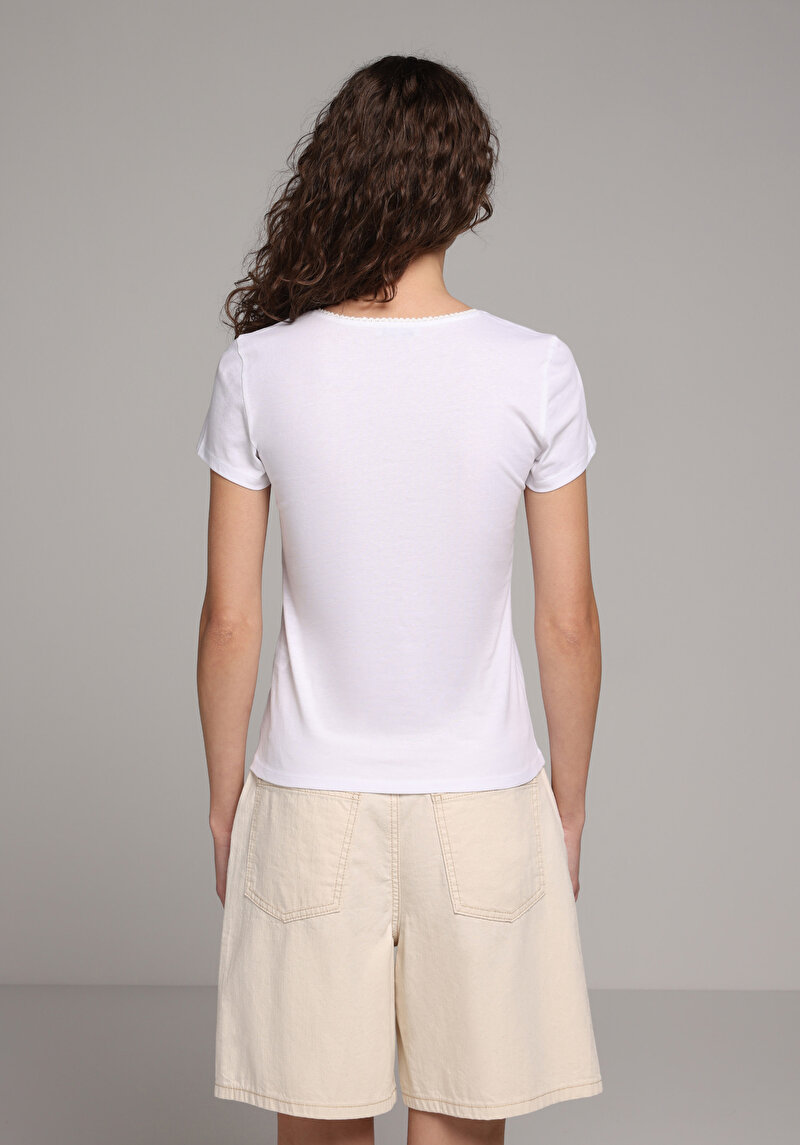 Slim Fit Yuvarlak Yaka Düz Kadın Beyaz Kısa Kol Tişört