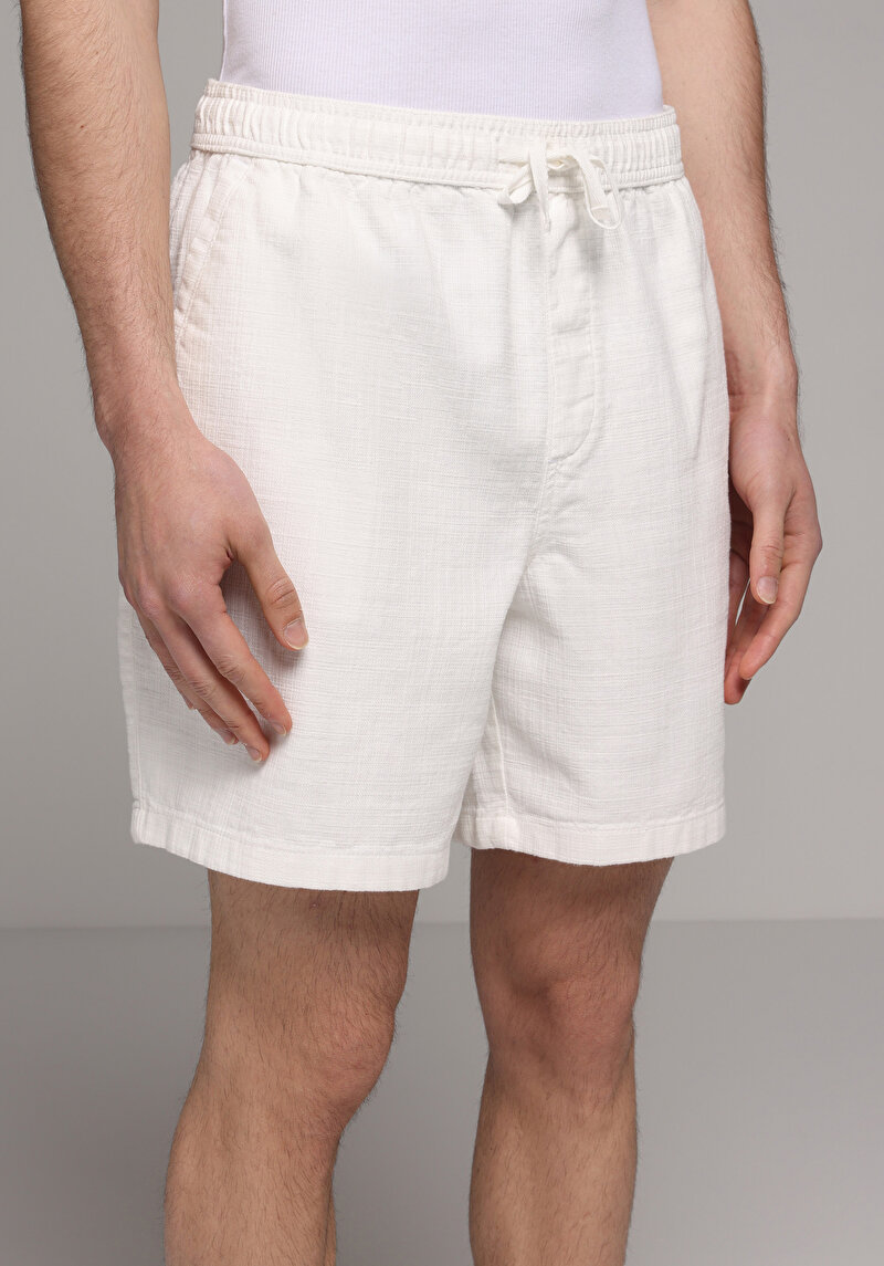 Relaxed Fit Orta Bel Düz Erkek Beyaz Şort