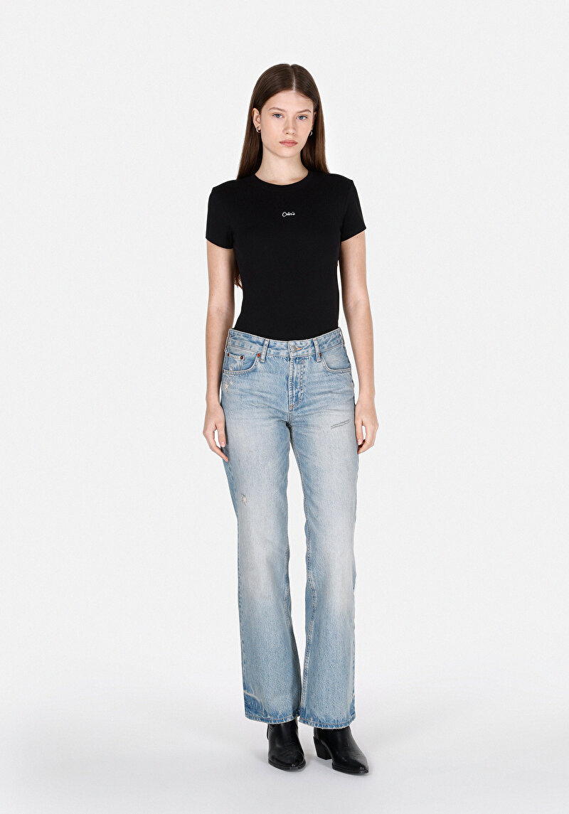 Slim Fit Yuvarlak Yaka Baskılı Kadın Siyah Kısa Kol Tişört