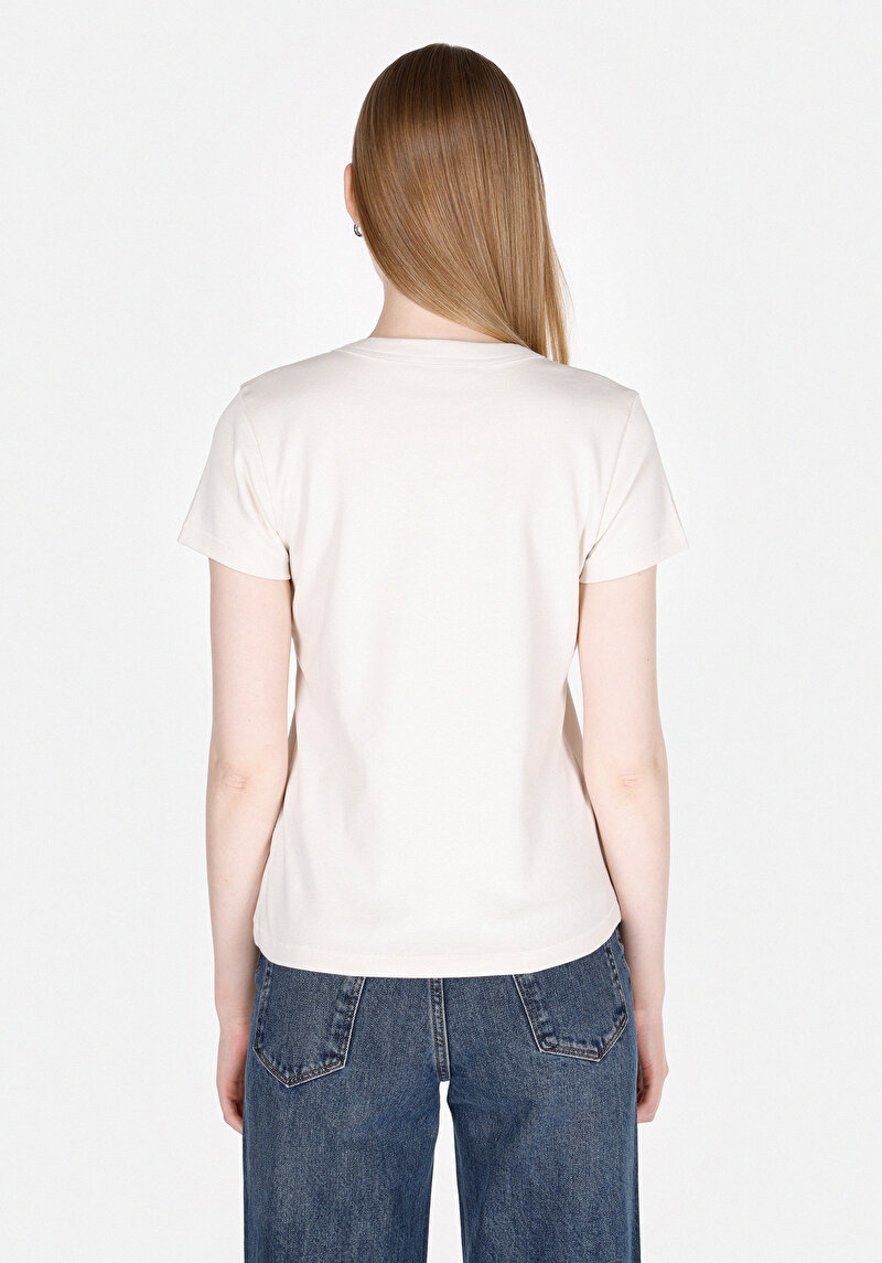 Slim Fit Yuvarlak Yaka Baskılı Kadın Beyaz Kısa Kol Tişört