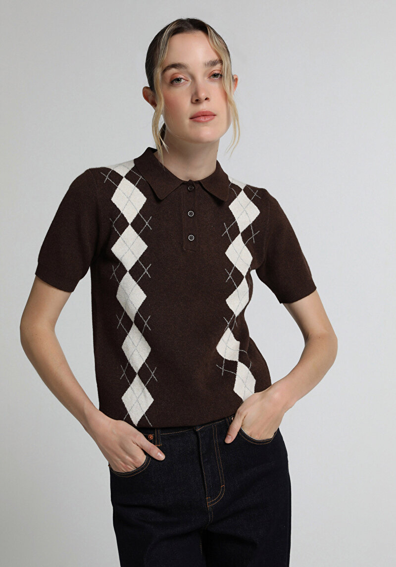 Slim Fit Polo Yaka Jakarlı Kadın Kahverengi Kısa Kol Kazak