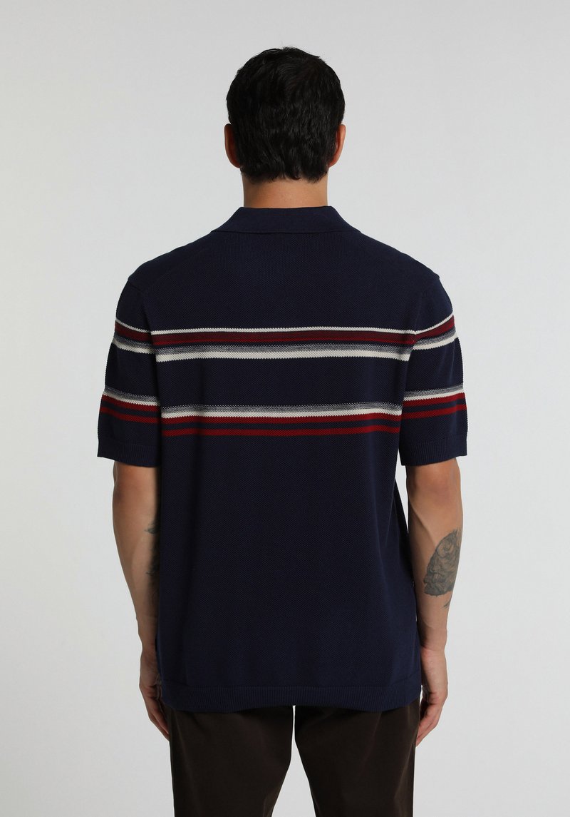 Regular Fit Polo Yaka Jakarlı Erkek Lacivert Kısa Kol Kazak
