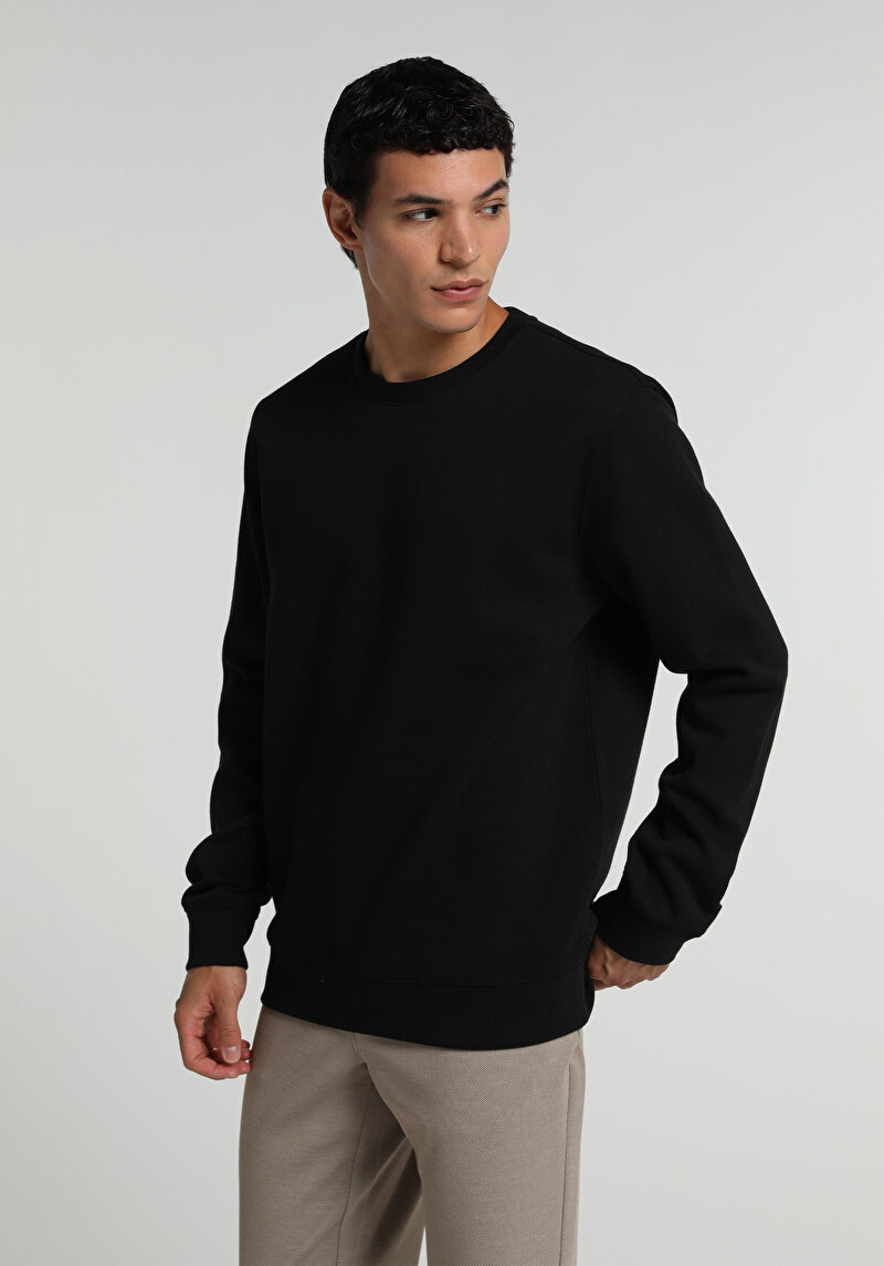 Regular Fit Yuvarlak Yaka Düz Erkek Siyah Sweatshirt