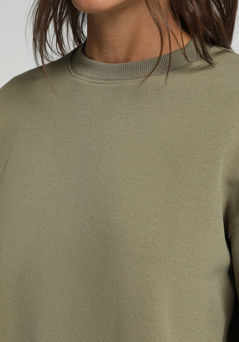 Regular Fit Yuvarlak Yaka Düz Kadın Yeşil Sweatshirt