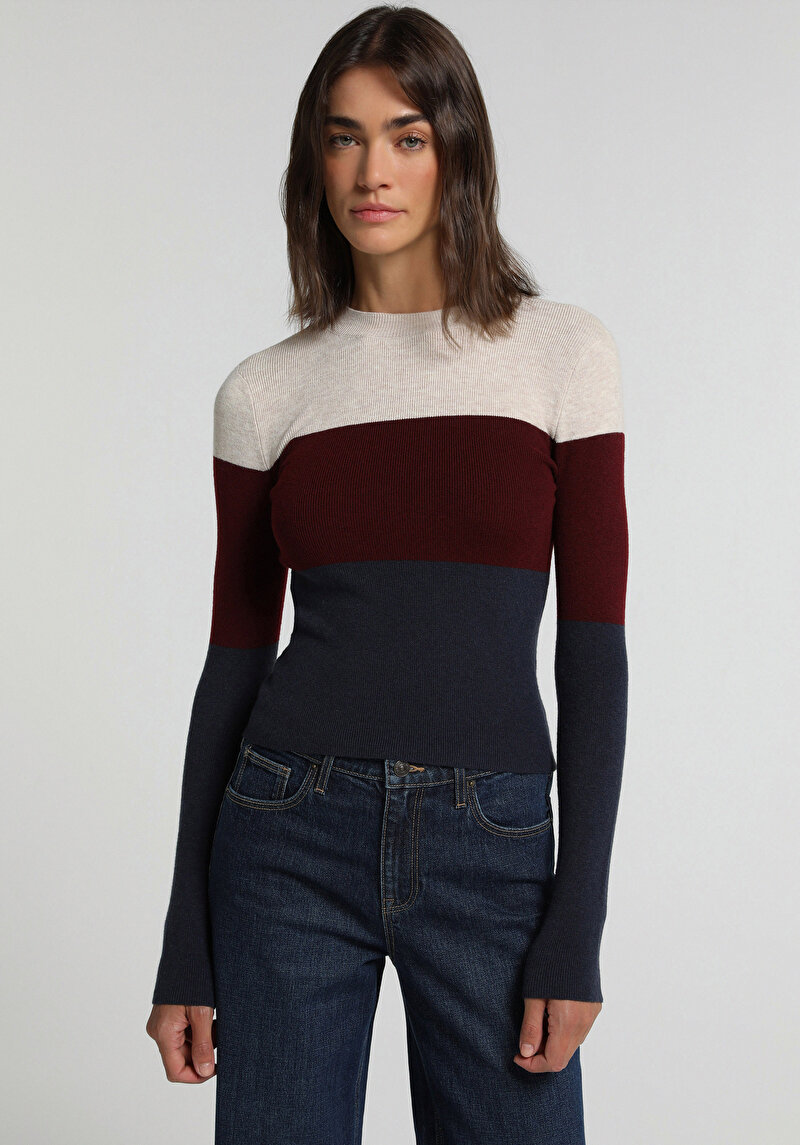 Slim Fit Yuvarlak Yaka Çizgili Kadın Çok Renkli Kazak