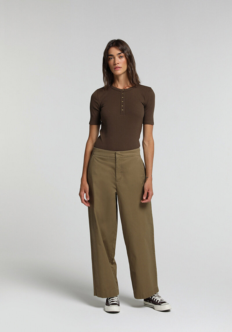 Slim Fit   Kadın Kahverengi  Tişört