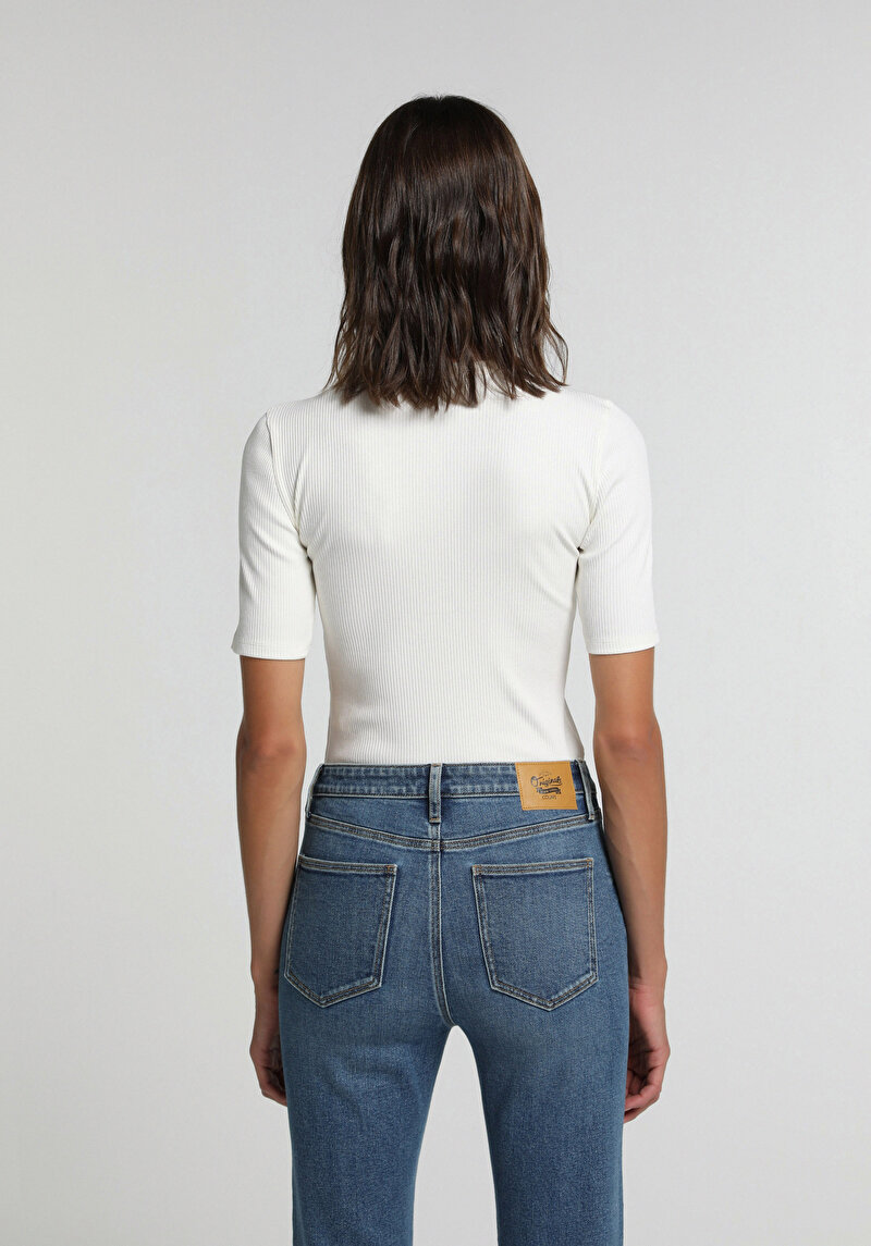 Slim Fit   Kadın Beyaz  Tişört