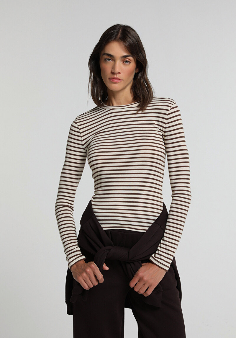 Slim Fit   Kadın Kahverengi  Tişört