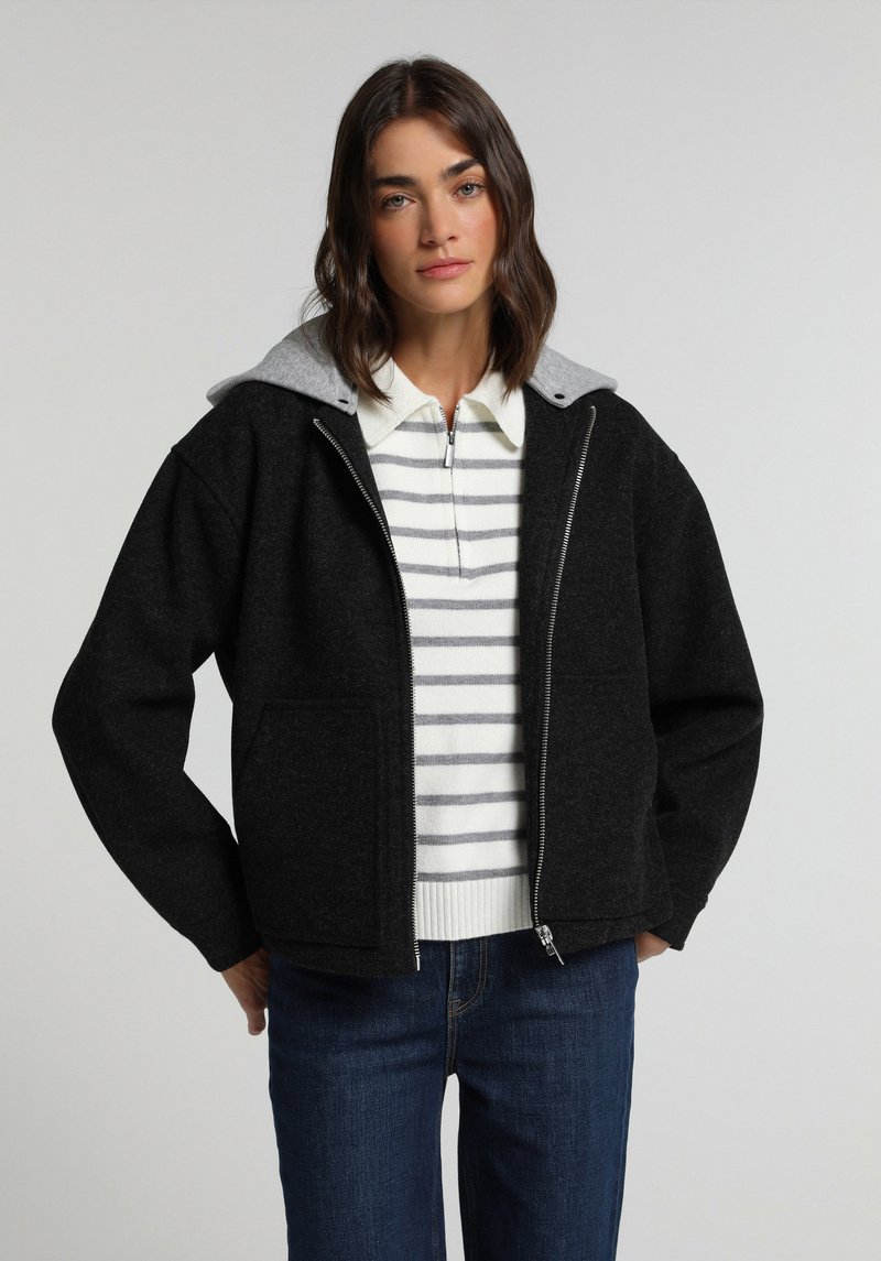 Oversize Fit Fermuarlı Astarsız Çıkarılabilir Kapüşonlu Kadın Antrasit Ceket