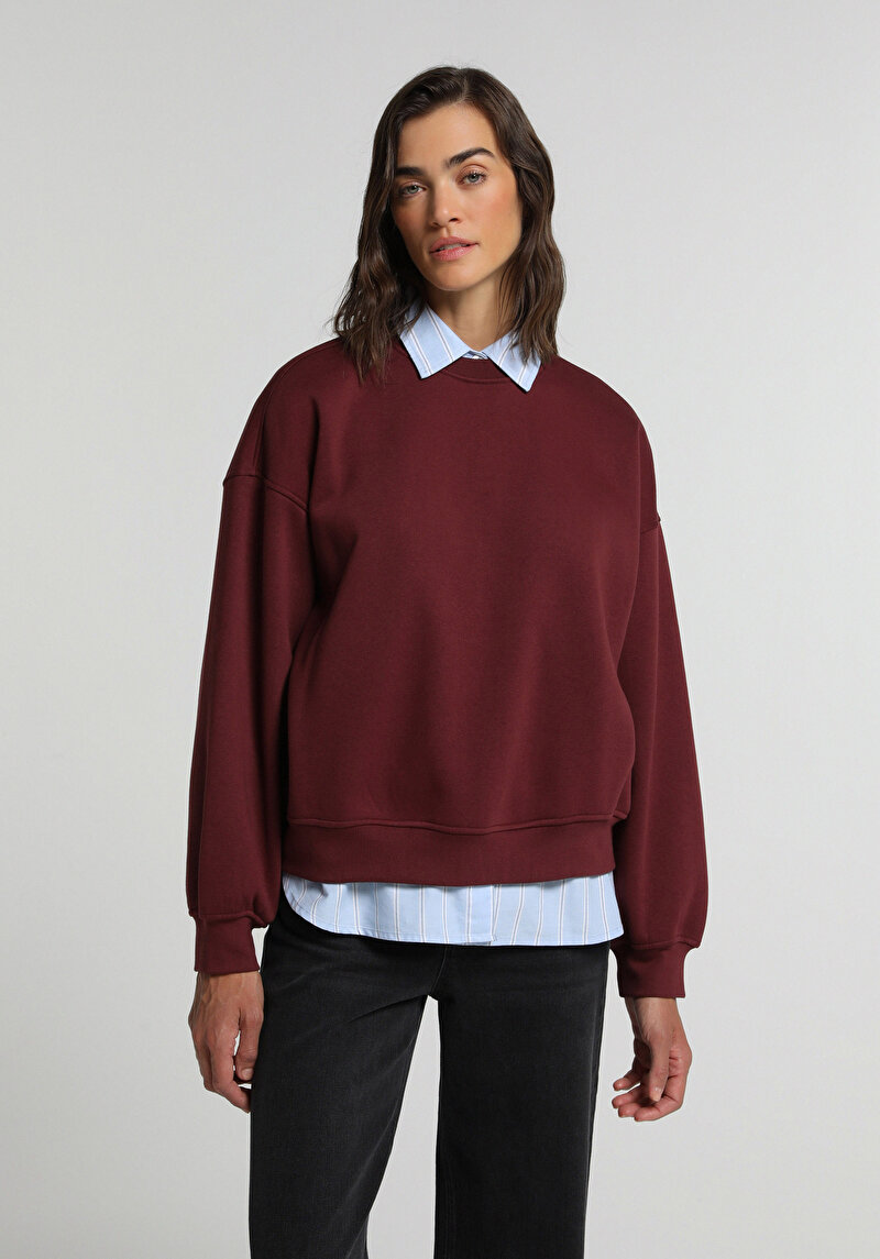 Oversize Fit Yuvarlak Yaka Nakışlı Kadın Bordo Sweatshirt