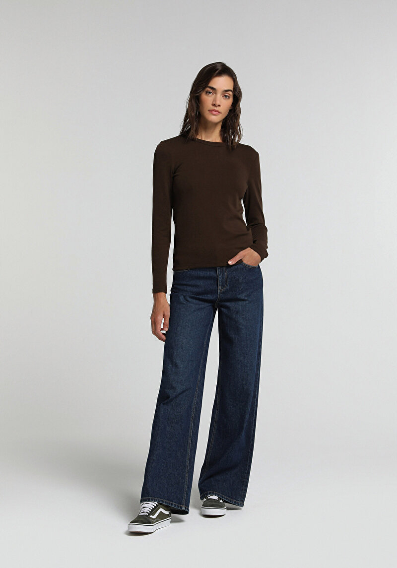 Slim Fit Yuvarlak Yaka Düz Kadın Kahverengi Uzun Kol Tişört