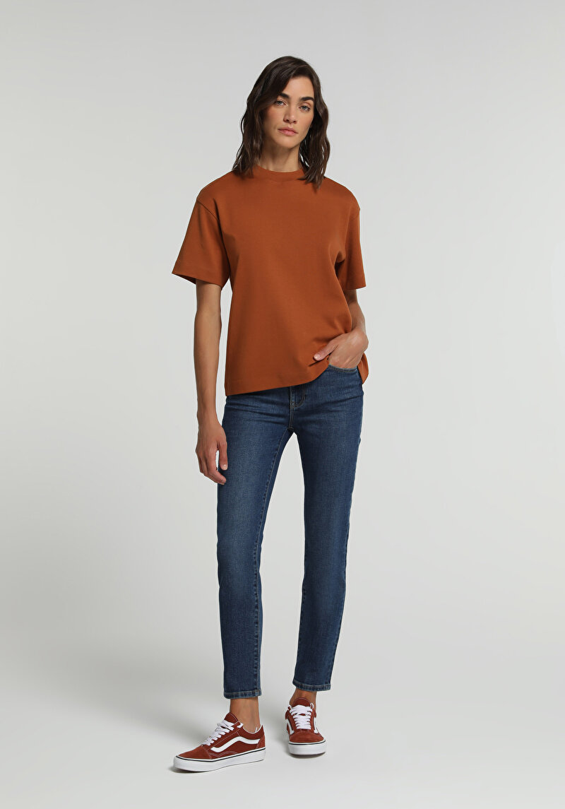 Regular Fit Yuvarlak Yaka Düz Kadın Turuncu Kısa Kol Tişört
