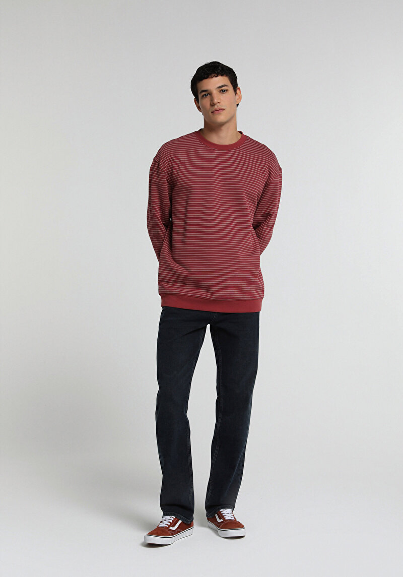 Relaxed Fit Yuvarlak Yaka Çizgili Erkek Kirmizi Sweatshirt
