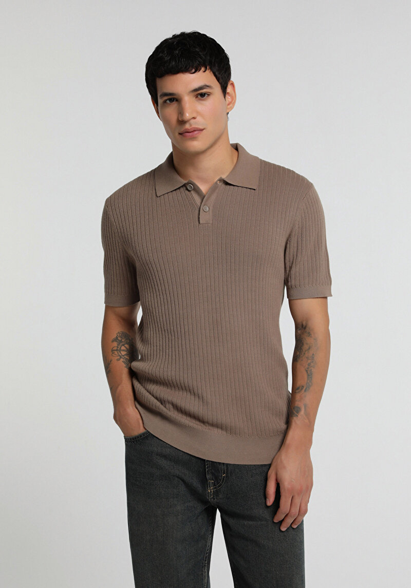 Regular Fit Polo Yaka Jakarlı Erkek Kahverengi Kısa Kol Kazak