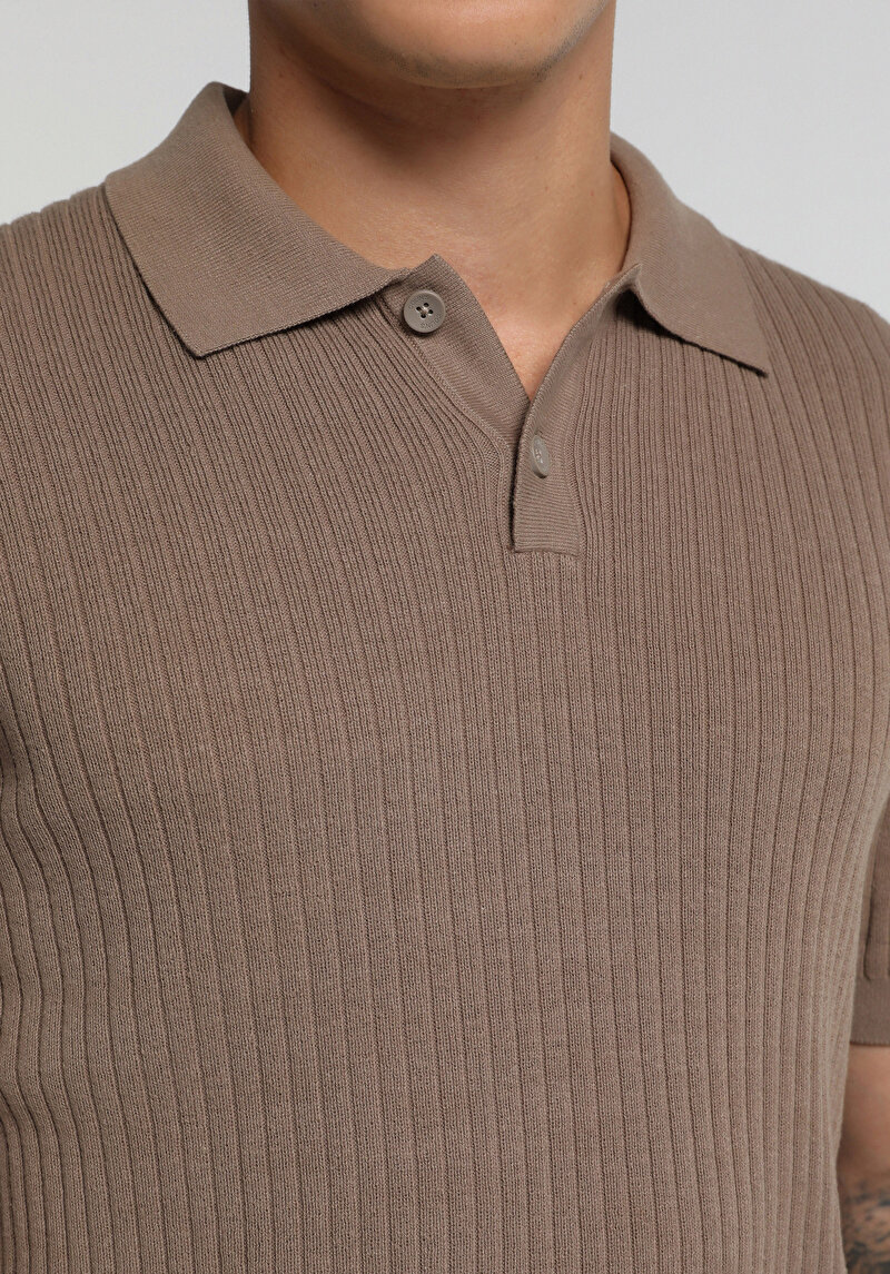 Regular Fit Polo Yaka Jakarlı Erkek Kahverengi Kısa Kol Kazak