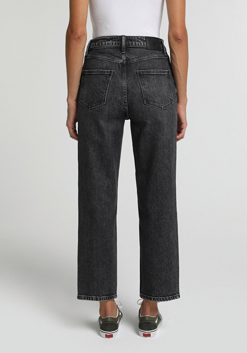 Slim Tapered Fit Kadın Black Denim Jean Pantolon