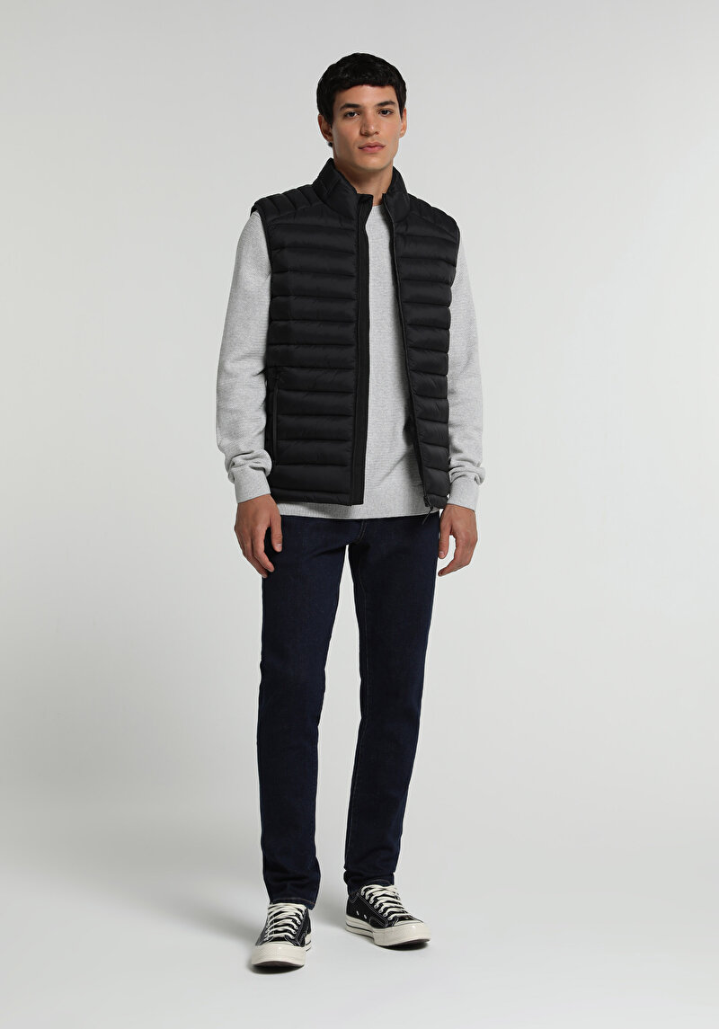 Slim Fit Dik Yaka Fermuarlı Astarlı  Erkek Siyah Yelek