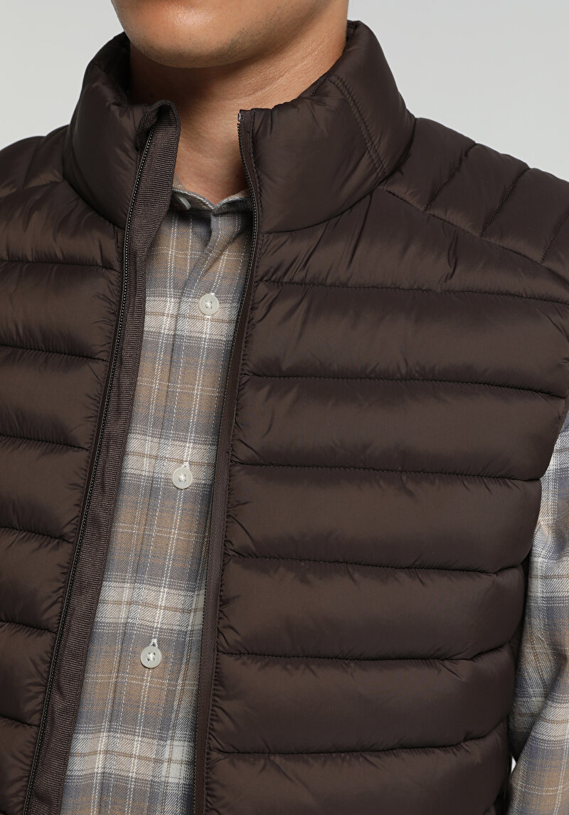Slim Fit Dik Yaka Fermuarlı Astarlı Erkek Kahverengi Yelek