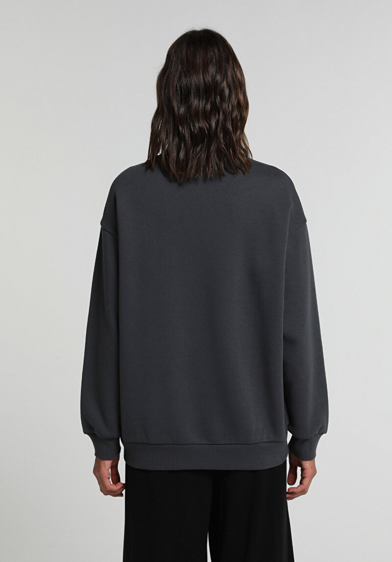 Relaxed Fit Yuvarlak Yaka Baskılı Kadın Antrasit Sweatshirt
