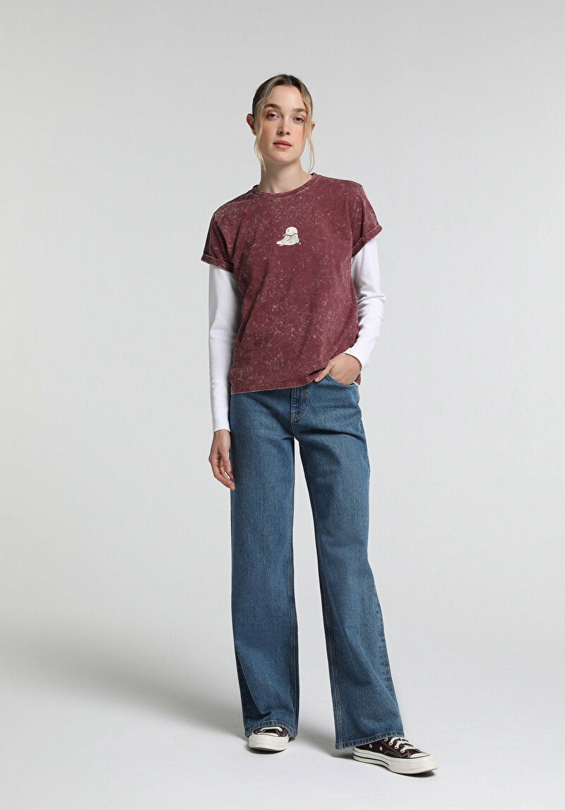Slim Fit Yuvarlak Yaka Baskılı Kadın Bordo Kısa Kol Tişört