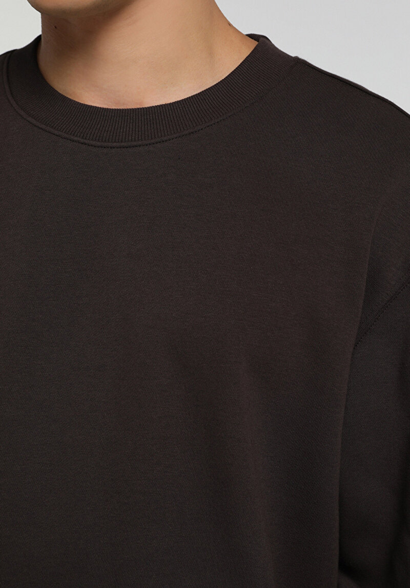 Relaxed Fit Yuvarlak Yaka Düz Erkek Kahverengi Sweatshirt